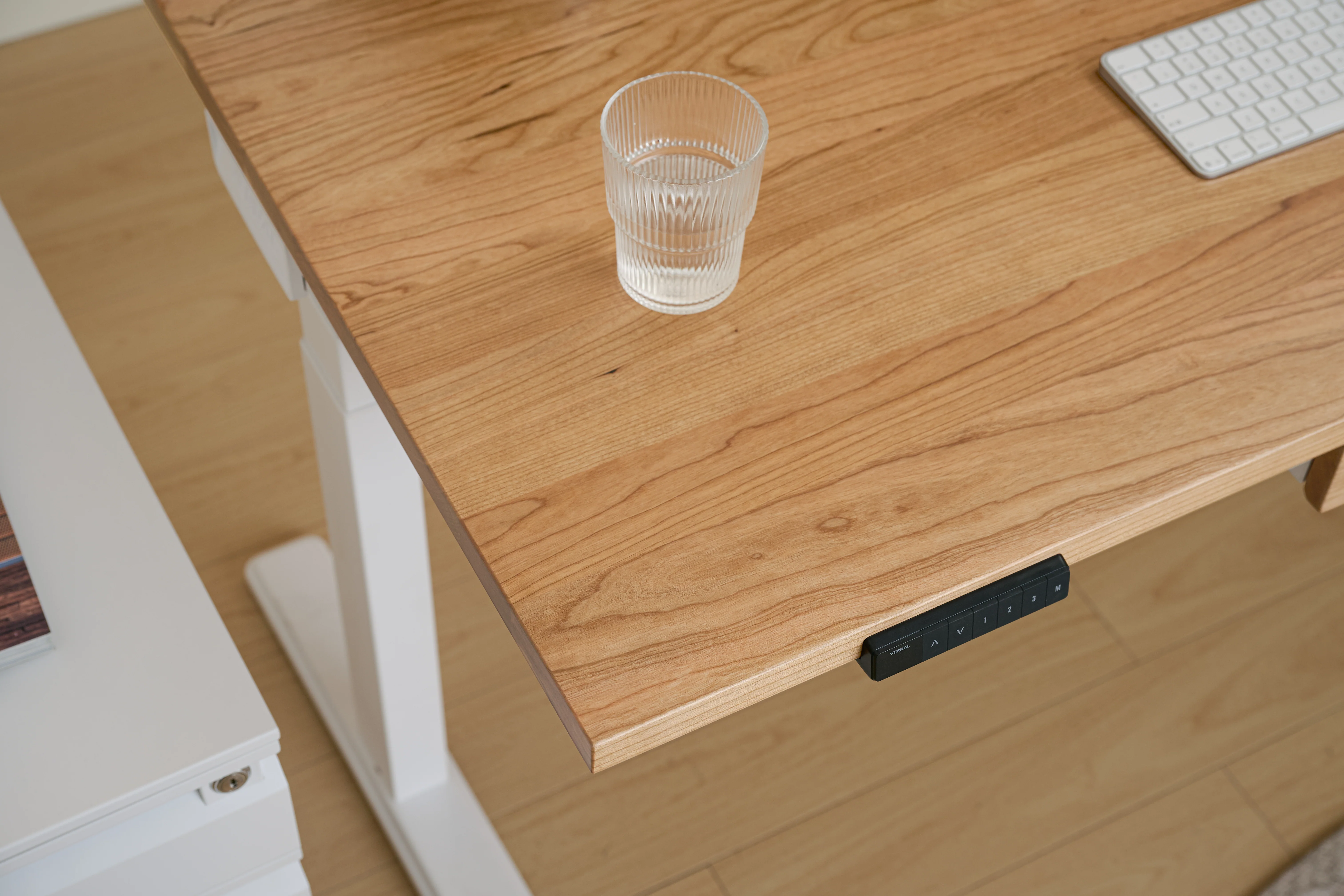 Vernal Core3 Standing Desk - Image 28
