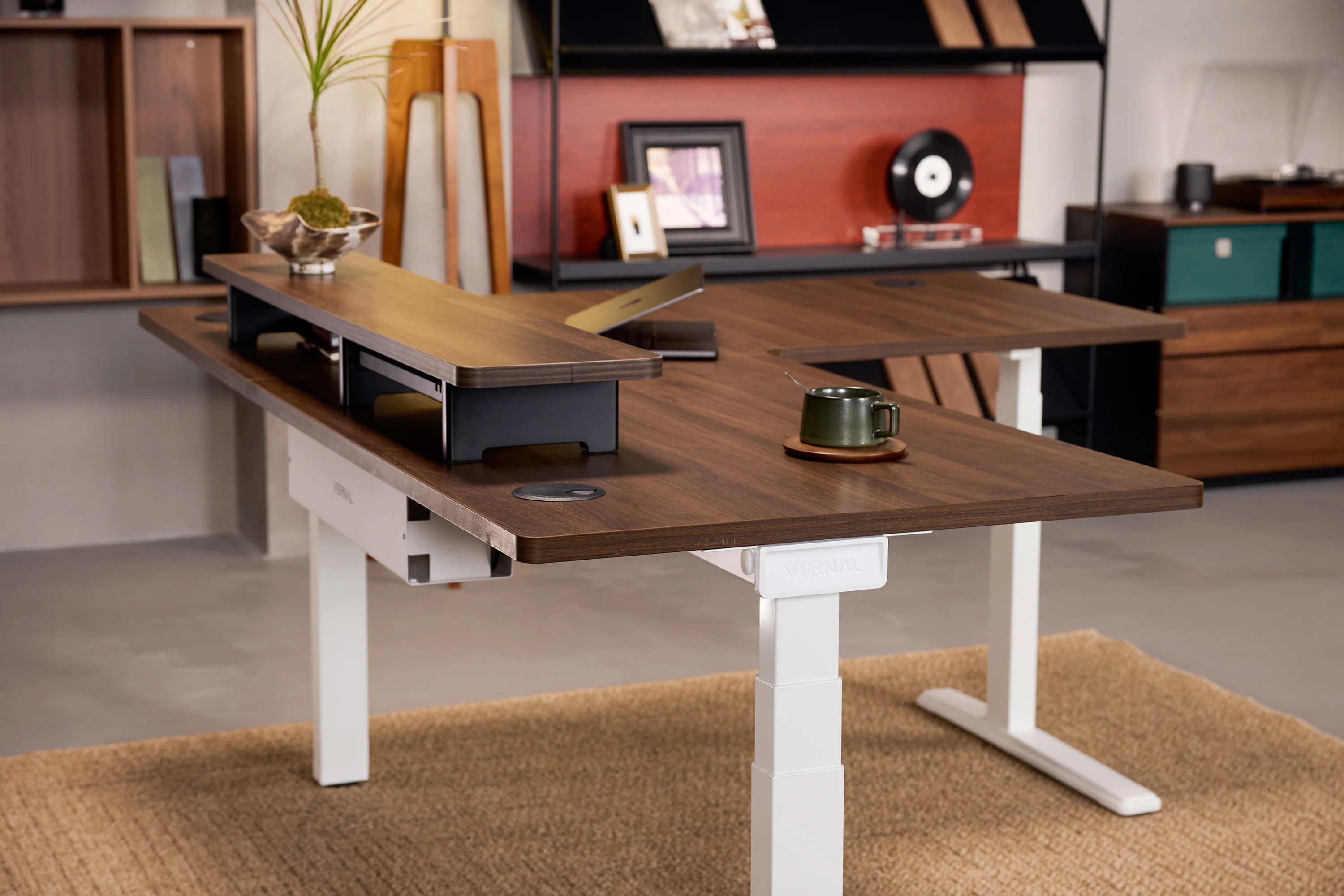 Vernal Core3 L-shaped Standing Desk - Image 16